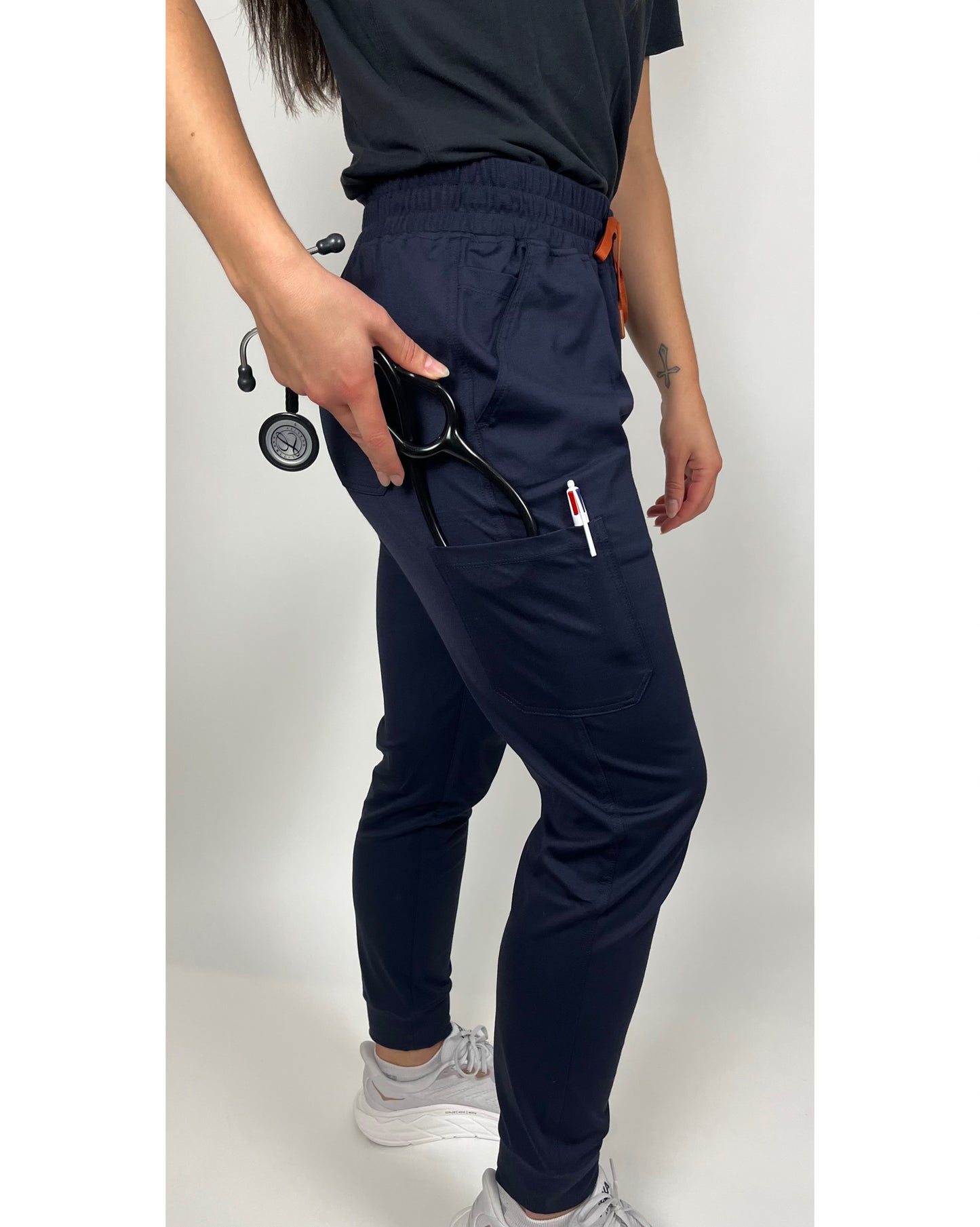 Women’s High Waisted Jogger Scrub Pants - Navy Blue